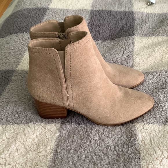 Suede booties size 7 - Picture 1 of 8